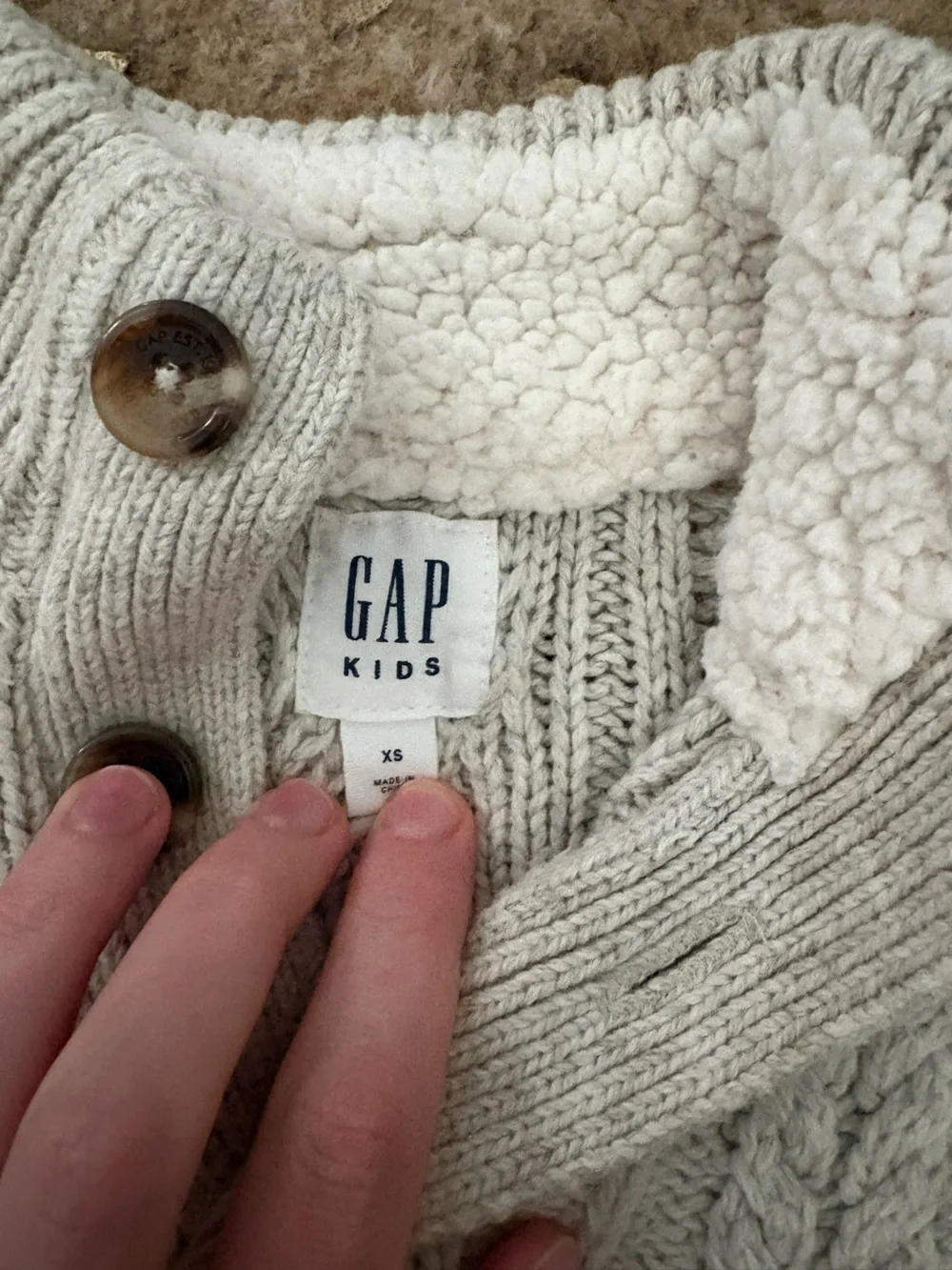 GAP cable knit